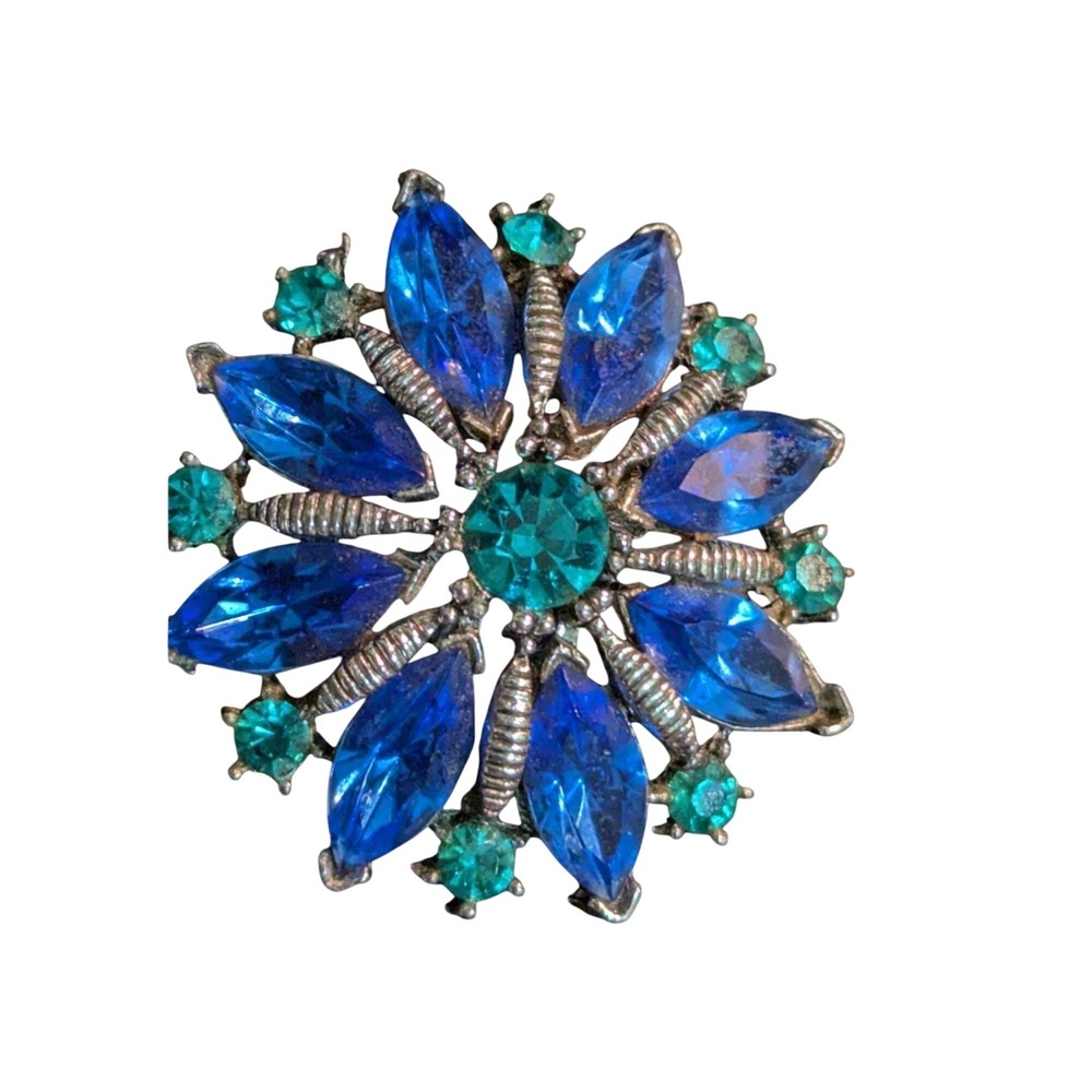 Vintage Blue‎ Rhinestone Brooch  Silver Tone Marquise Riveted Prong D1510